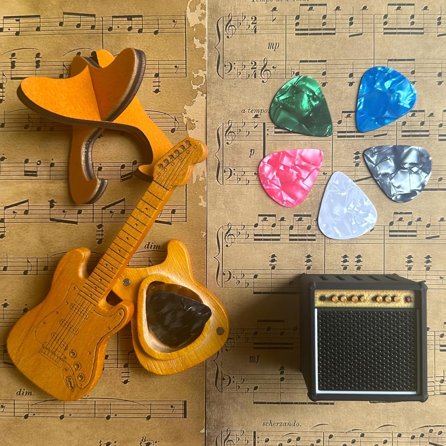 Amp Pick Holder and Wooden Guitar Pick Case
