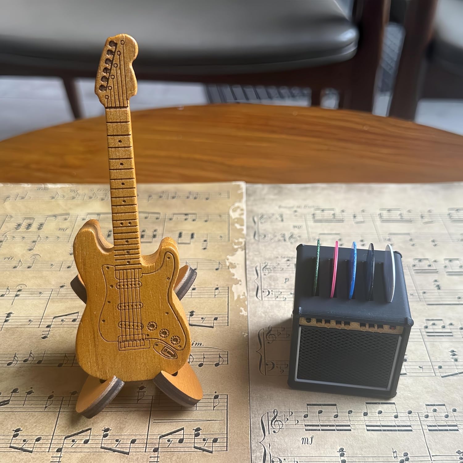 Amp Pick Holder and Wooden Guitar Pick Case